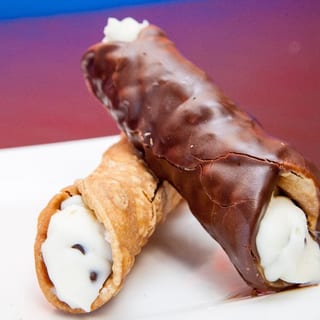 Large Cannoli