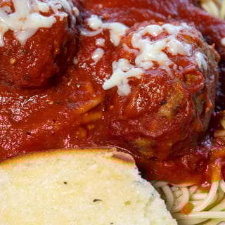 Spaghetti & Meatballs